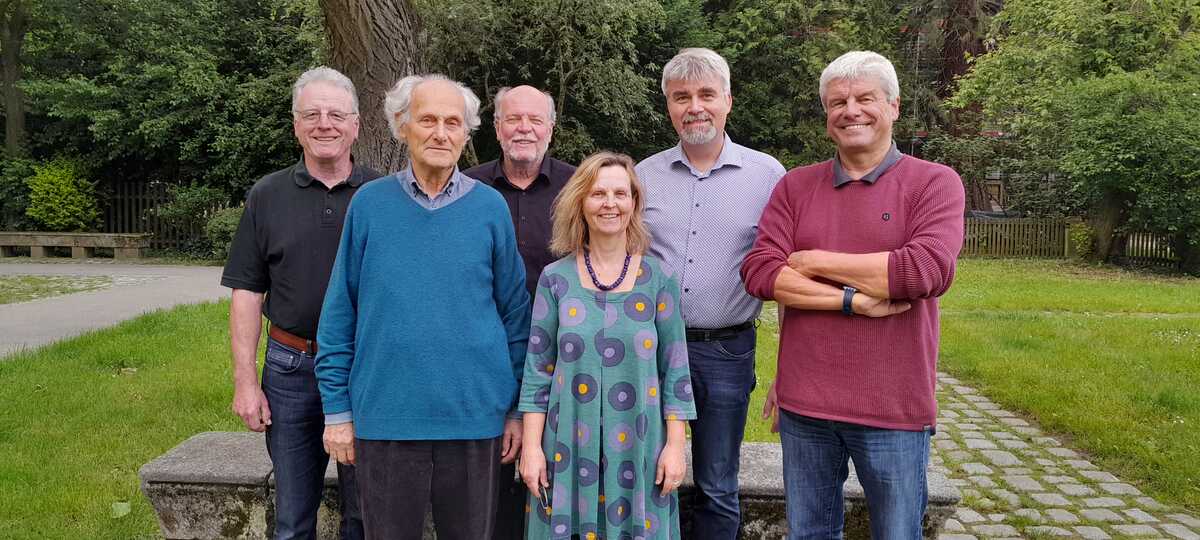 Solarscouts stellen sich im Bezirksbeirat Plieningen/Birkach einem sehr interessierten Publikum vor.